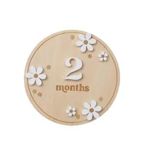 Wooden Newborn Baby Milestone Month Card White Daisy Photography Prop Milestone Commemorative Disc Wooden Sign Desk Decor