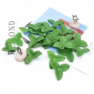 Foglie Verdi Artificiali Foglia Triangolo Fiore di Seta Fai da Te Composizione Floreale Matrimonio Decorazione Casa Accessori