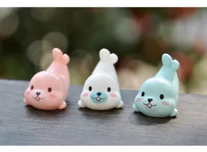Cute cartoon seal mini figurines set, perfect for micro landscape and aquarium desktop decor.