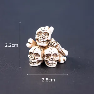 Mini Halloween skull ornament resin skeleton figure micro landscape decoration 2.2x2.8cm