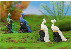 Miniature resin peacock figurine details for micro landscape and cute cake decoration scenes.