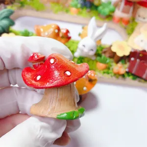 Ornement miniature DIY en résine champignon pour coque de téléphone et décoration détail.
