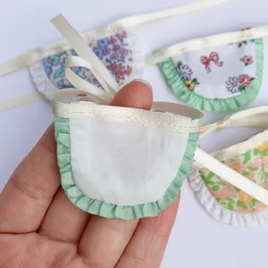 Mini tablier de poupée fait main bavoir en tissu miniature accessoires de bricolage mignon