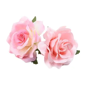 Künstliche rosa Rosen Stoffblumen Set für DIY Haarspangen oder Hochzeitskorsagen.