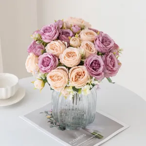 Bouquet di fiori di peonia artificiale europea in vaso di vetro per decorazione casa.