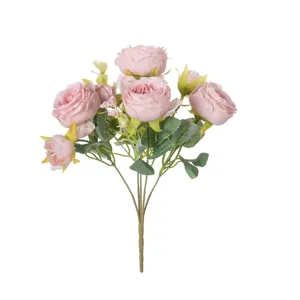 Bouquet di fiori di peonia artificiali rose di seta rosa per decorazione soggiorno casa.