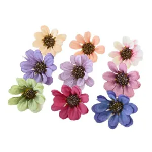 Bunte künstliche Gänseblümchen Köpfe für DIY Handwerk, Heimdekoration und Haarschmuck.