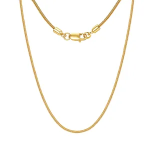 Dettaglio collana catena a coda di volpe in argento S925 placcato oro con chiusura
