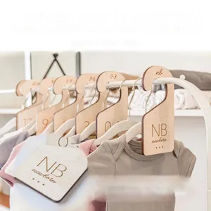 Hölzerne Baby Kleiderschrank Trenner Set für Neugeborene Kleidung Sortierung Tags Pro