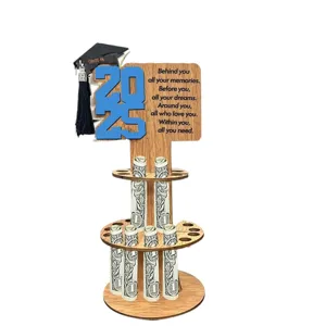 Soporte de dinero para regalo de graduacion de madera con diseno 2025 para decoracion.