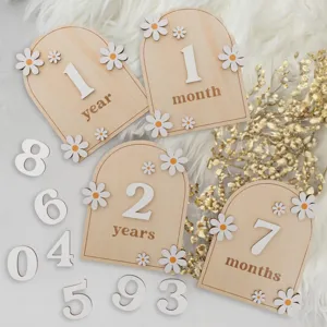 Wooden Baby Milestone Photography Props Daisy Memorial Plaque Newborn Month Growth Record Cards Infant Keepsake Decor