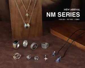 Collection de bijoux en argent sterling 925 style punk vintage avec bagues uniques.