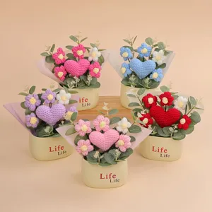 Handmade Crocheted Heart Flower Potted Plant Woolen Yarn Knit Puffs Desktop Ornament Valentine Day Birthday Gift Home Decor