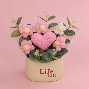 Handmade knitted heart and flower potted plant desktop ornament for romantic gift