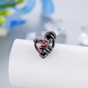 Dark Gothic Botklauw Hart Oorknopje F136 Titaniumlegering 316L Roestvrij Staal Rode Strass Punk Piercing Sieraden Voor Dames Heren