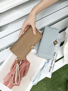 Élégant portefeuille long en cuir PU pour femme avec dragonne et grande capacité
