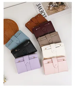 Vista detallada de carteras de cuero PU multicolor con cierre de presión y cremalleras