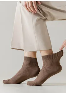 Herren braune gerippte Baumwollkurzsocken bequeme Alltagssocken atmungsaktive Socken