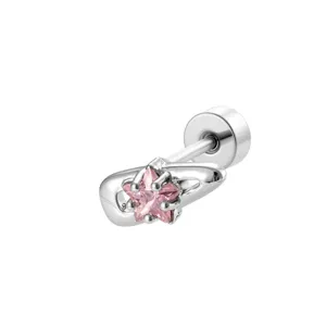Verfijnde zilverkleurige titanium oorknop met roze sterzirkonia in haarspeldstijl.