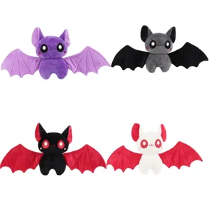 Vier verschillende stijlen van schattige Halloween vleermuis knuffels in kleuren.