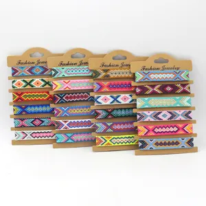 Handgefertigtes Gewebtes Freundschaftsarmband Ethno-Stil Buntes Geometrisches Rautenmuster Verstellbares Quastenarmband