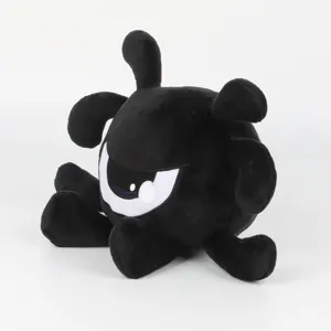 Vista dettagliata del peluche nero Animal Jam Pet Phantom con un occhio grande