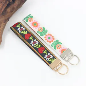 Llavero de Cinta Jacquard Estilo Pastoral Con Motivo Floral de Corazón Cordón Corto para Muñeca Colgante Antipérdida Para Mujer