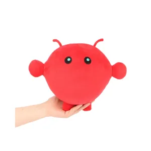 Simpatico peluche a forma di aragosta rossa OpenClaw tenuto in mano per decorazione