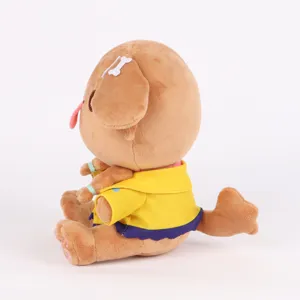 Seitenansicht des Inugami Korone Hololive Plüschtiers in gelber Jacke, sitzend.