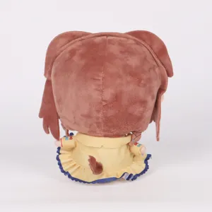 Detailansicht von hinten der Inugami Korone Hololive Anime Plüschfigur im gelben Kleid