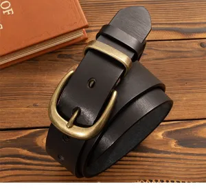 Vintage men's genuine cowhide leather belt with solid brass pin buckle, casual retro style.