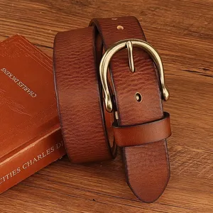 Vintage genuine leather men belt with metal horseshoe buckle casual jeans trousers accessory.