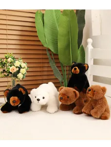 Vue détaillée de peluches d'ours réalistes en noir, blanc et marron pour la décoration