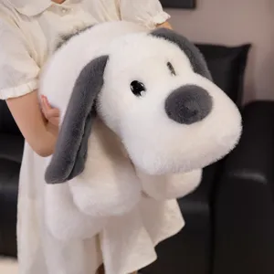 Grande peluche de chien douce à longues oreilles pour une décoration intérieure cosy