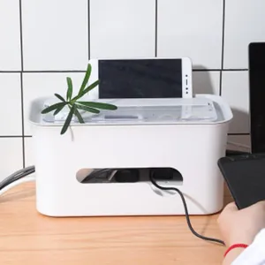 Weißer Kabelmanagement-Box Desktop Kabelorganisator mit Handyhalterungs-Schlitz.
