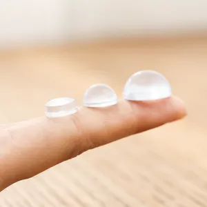 Drei verschiedene Größen transparente Silikon-Gummipuffer für rutschfeste Glastische