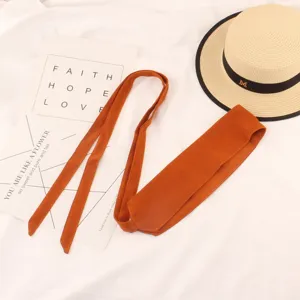Cinturón de ante para mujer, elegante faja envolvente con lazo largo, accesorio color camello.