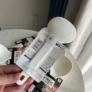 Japanischer hitzebeständiger Suppenlöffel aus Kunststoff mit kurzem Griff für die Küche
