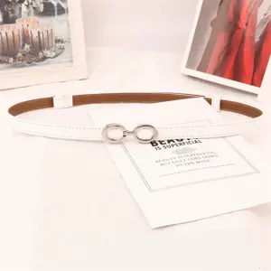 Cinturon fino blanco mujer hebilla doble anillo plateado diseno minimalista vestido accesorio