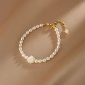 Set Collana e Bracciale in Perle d'Acqua Dolce Naturali Fiore di Camelia in Conchiglia per Donna Gioielli Placcati Oro