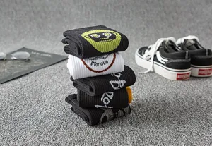 Street style cotton mid-tube socks for men and women, cool skater fashion socks.