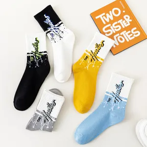 Conjunto de calcetines de algodon de media pantorrilla para hombres y mujeres casuales.