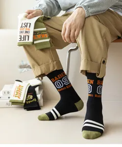 Calcetines largos de moda para hombre streetwear estilo casual joven estudiante