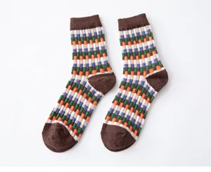 Chaussettes en laine epaisses thermiques colorees a carreaux mi-hautes pour femmes, hiver doux.