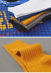 Men's cotton mid-tube socks, breathable vertical stripes, casual sports daily wear socks.