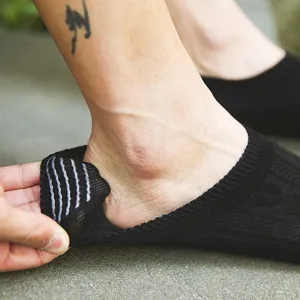 Calzini invisibili uomo tinta unita in cotone con silicone antiscivolo per estate
