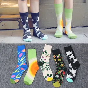 Unisex Cotton Mid Tube Socks Trendy Street Style Floral Bird Print Skateboard Sports Casual Socks For Men And Women