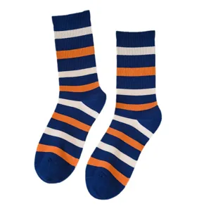 Chaussettes mi-hautes colorblock pour hommes, chaussettes de sport en coton respirantes à rayures.