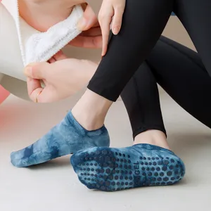 Professional non-slip yoga pilates socks with tie-dye pattern breathable fitness sports socks for women and men.