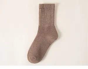 Thickened thermal winter crew socks in solid brown, featuring a cozy ribbed knit design.